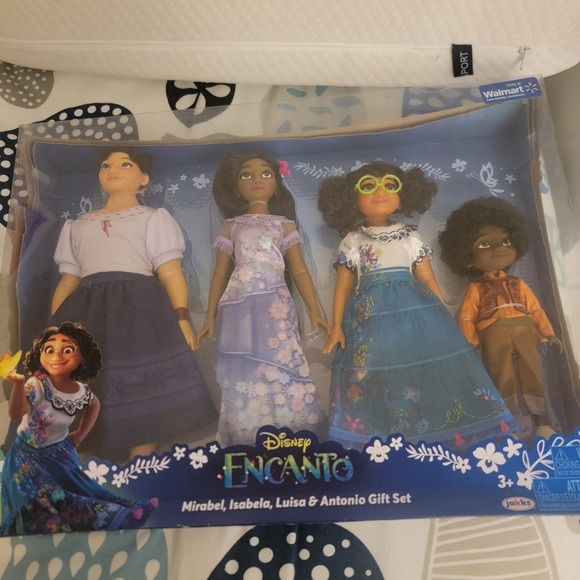 NEW Disney's Encanto Doll Gift Set Mirabel, Antonio, Isabela, Luisa - Picture 1 of 8